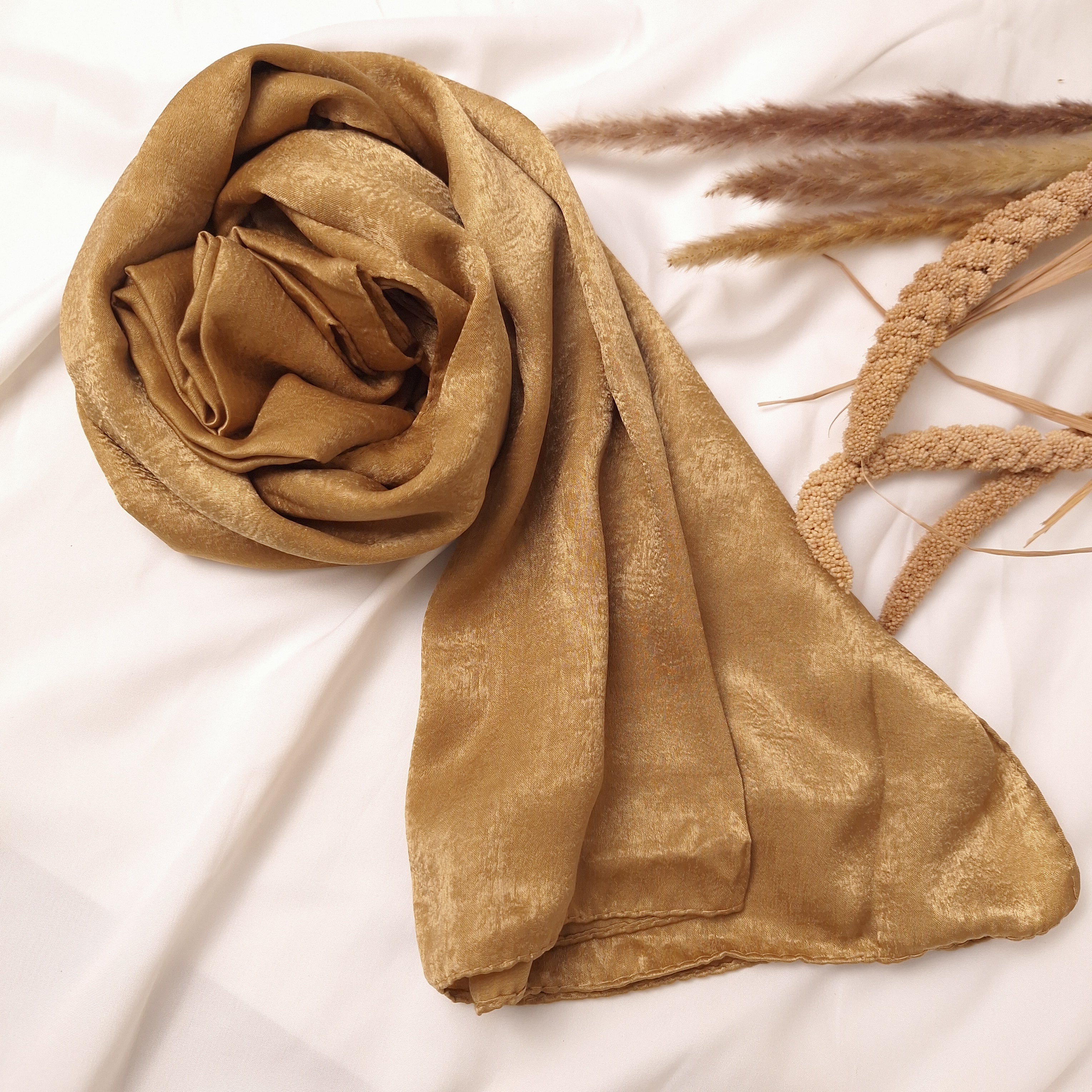 Velvet Silk - Brown
