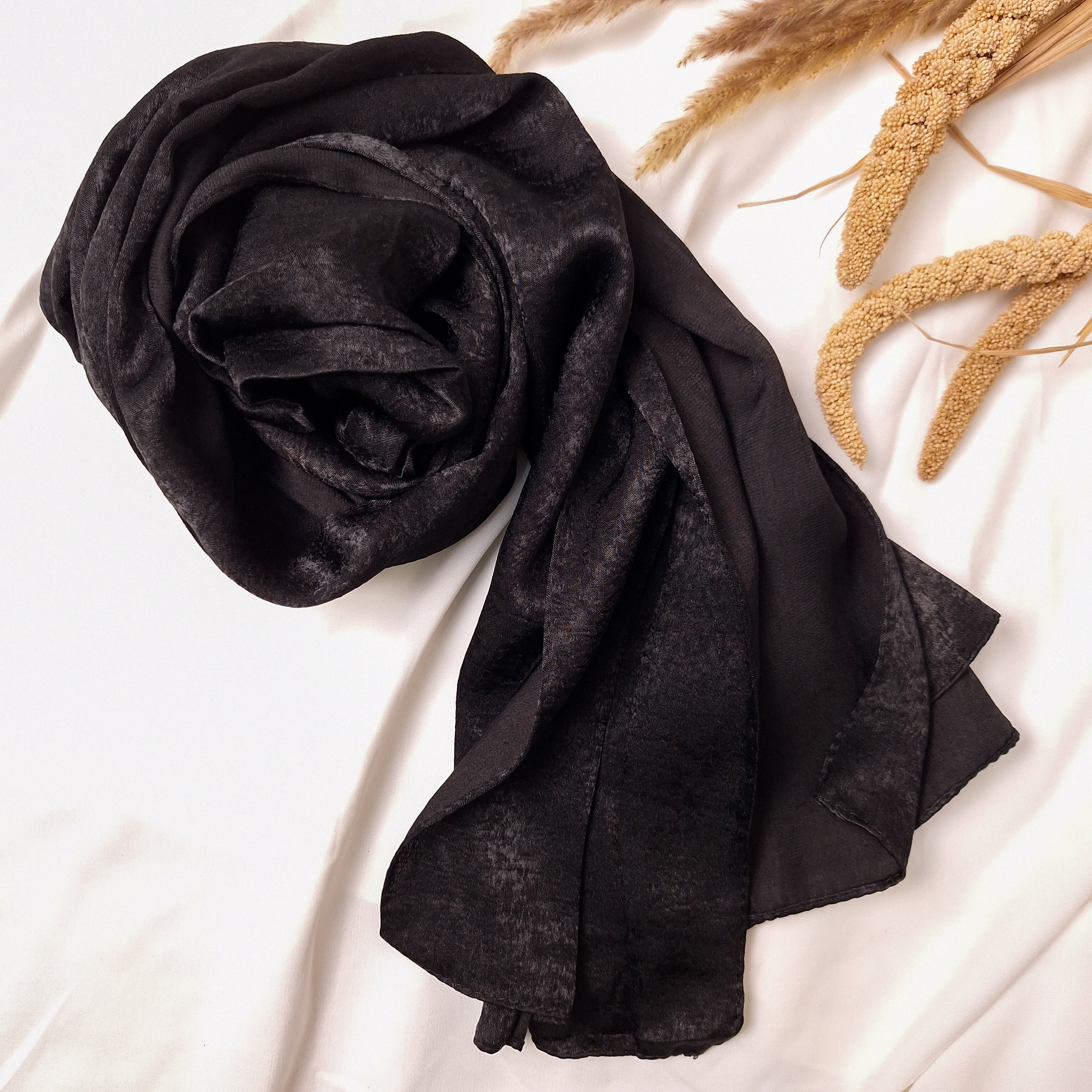 Velvet Silk - Black